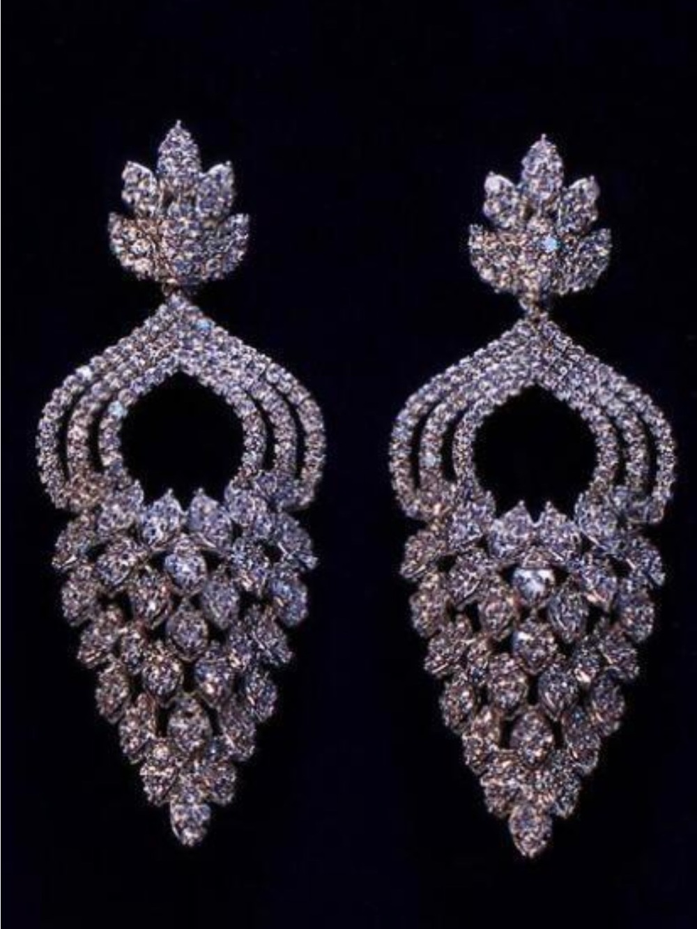 Diamond-Style Crystal Drop Earrings in Silver